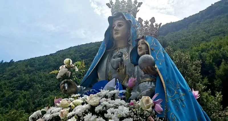 Madonna del Pettoruto, dal pastorello sordomuto che riacquistò la parola ad Emmanuel tornato a camminare\n