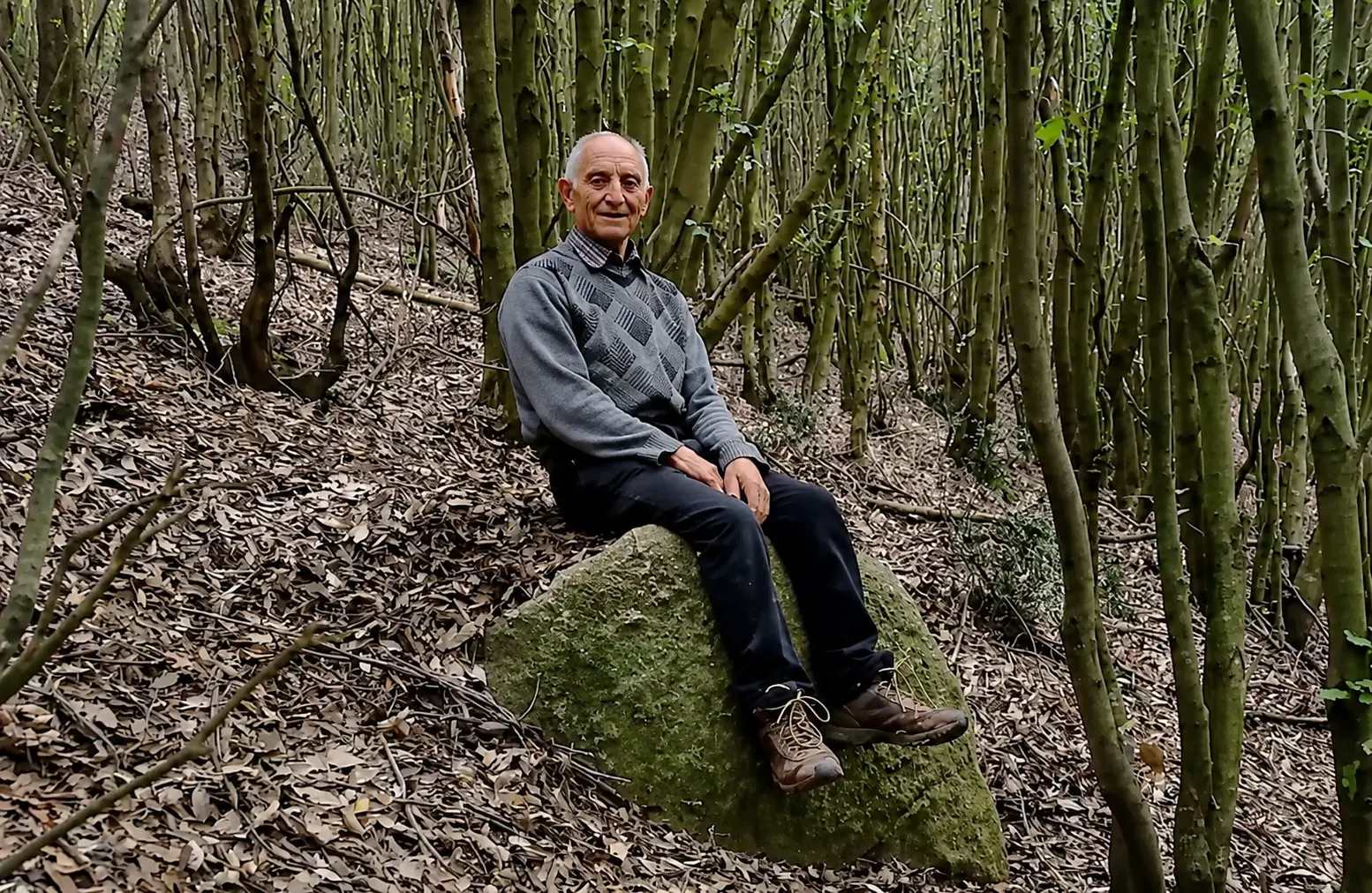 La vita da eremita\u00A0(felice) di Bruno\u00A0nei boschi del Vibonese,\u00A0a 78 anni balla,\u00A0coltiva la terra e alla morte dice: «Non ho paura»\n
