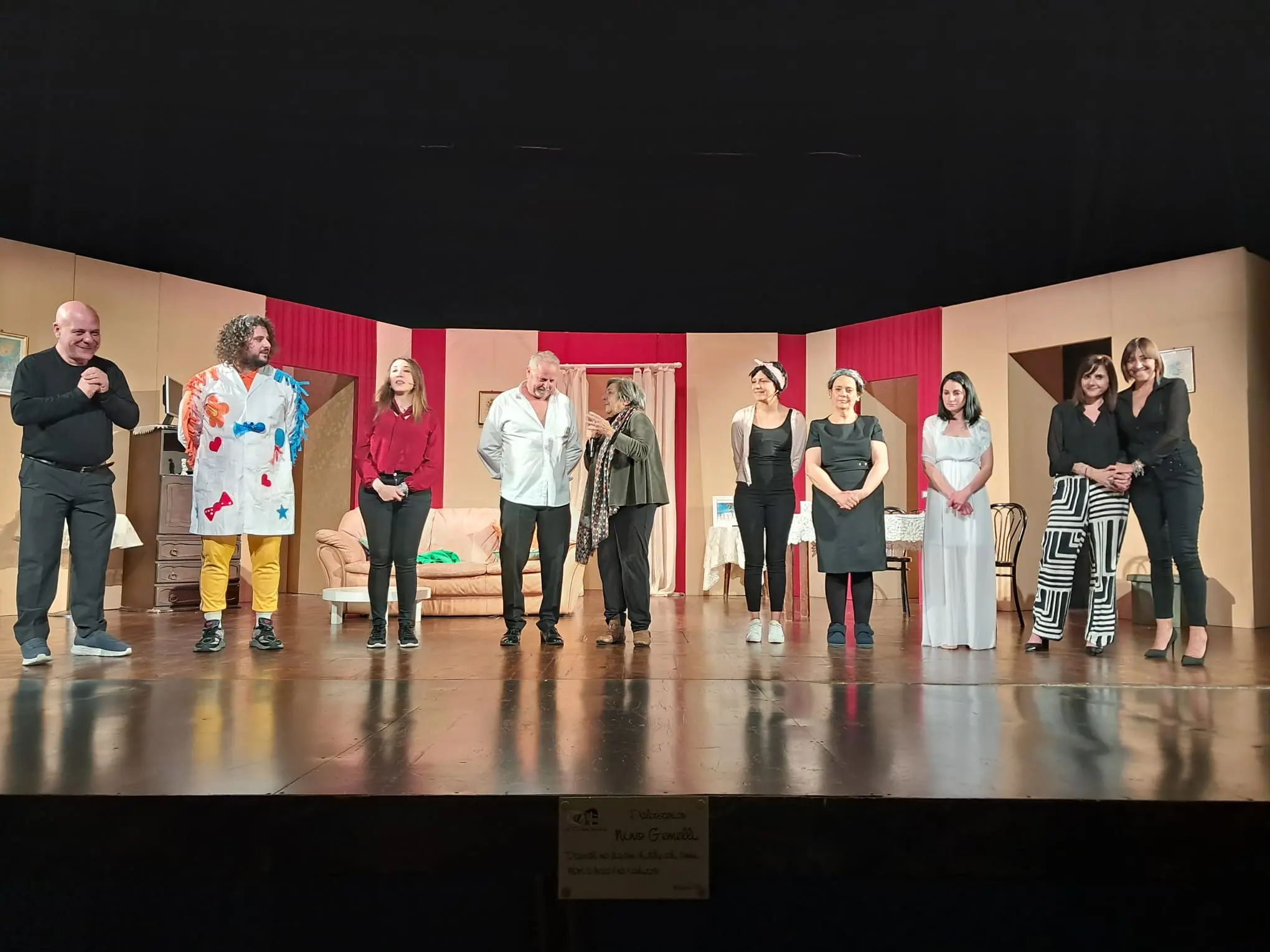 Il teatro abbraccia il Centro Calabrese di solidarietà Ets tra emozioni, solidarietà e speranza\n