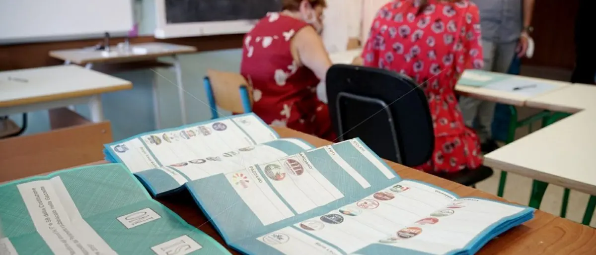Elezioni comunali 2026 | Il giorno dei sindaci: alle 23 di ieri affluenza in\u00A0provincia di Cosenza al 45,74% – LIVE