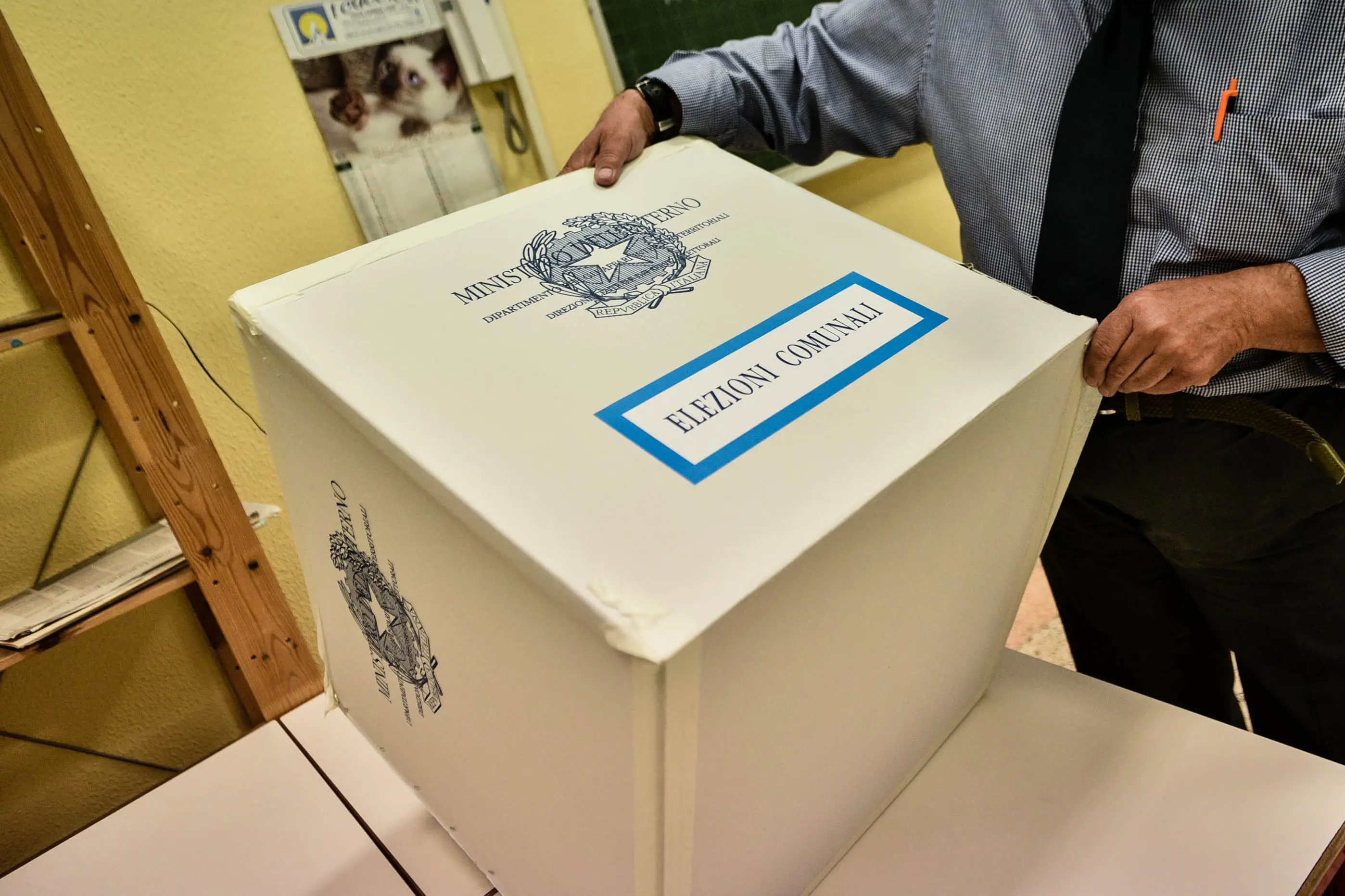 Amministrative, seggi aperti anche in Calabria: 79 i comuni al voto. Lunedì speciale su LaC Tv\n