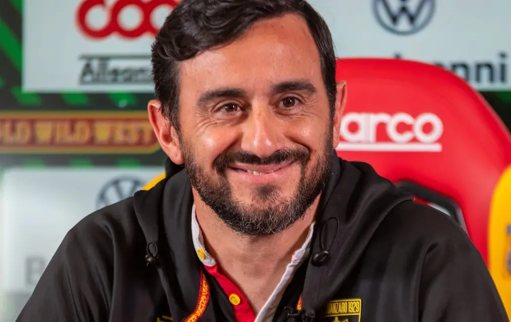 Catanzaro-Monza, Aquilani carica i suoi: «Siamo arrivati alla partita che volevamo giocare tutti»\n\n\n