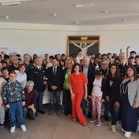 Antonino De Masi all’Ic Erodoto, il Senza Zaino Day diventa lezione di coraggio\n