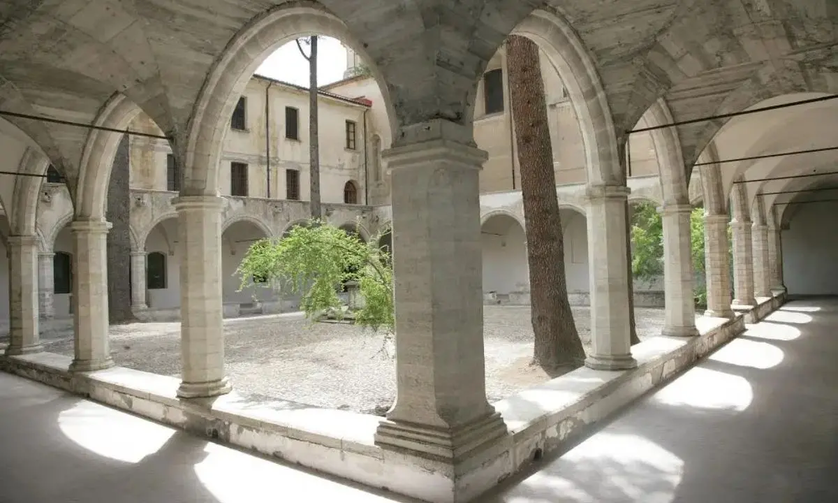 San Domenico, la chiesa dove Cosenza custodisce cinque secoli di arte sacra\n