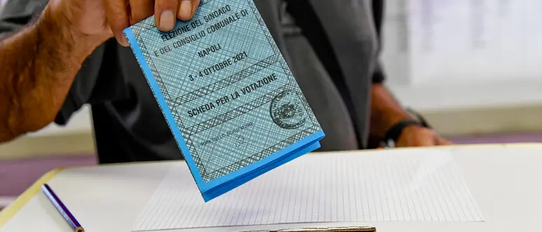 Si vota: urne aperte in 13 comuni del Vibonese per le elezioni comunali. Fari puntati su Serra San Bruno e Tropea\n