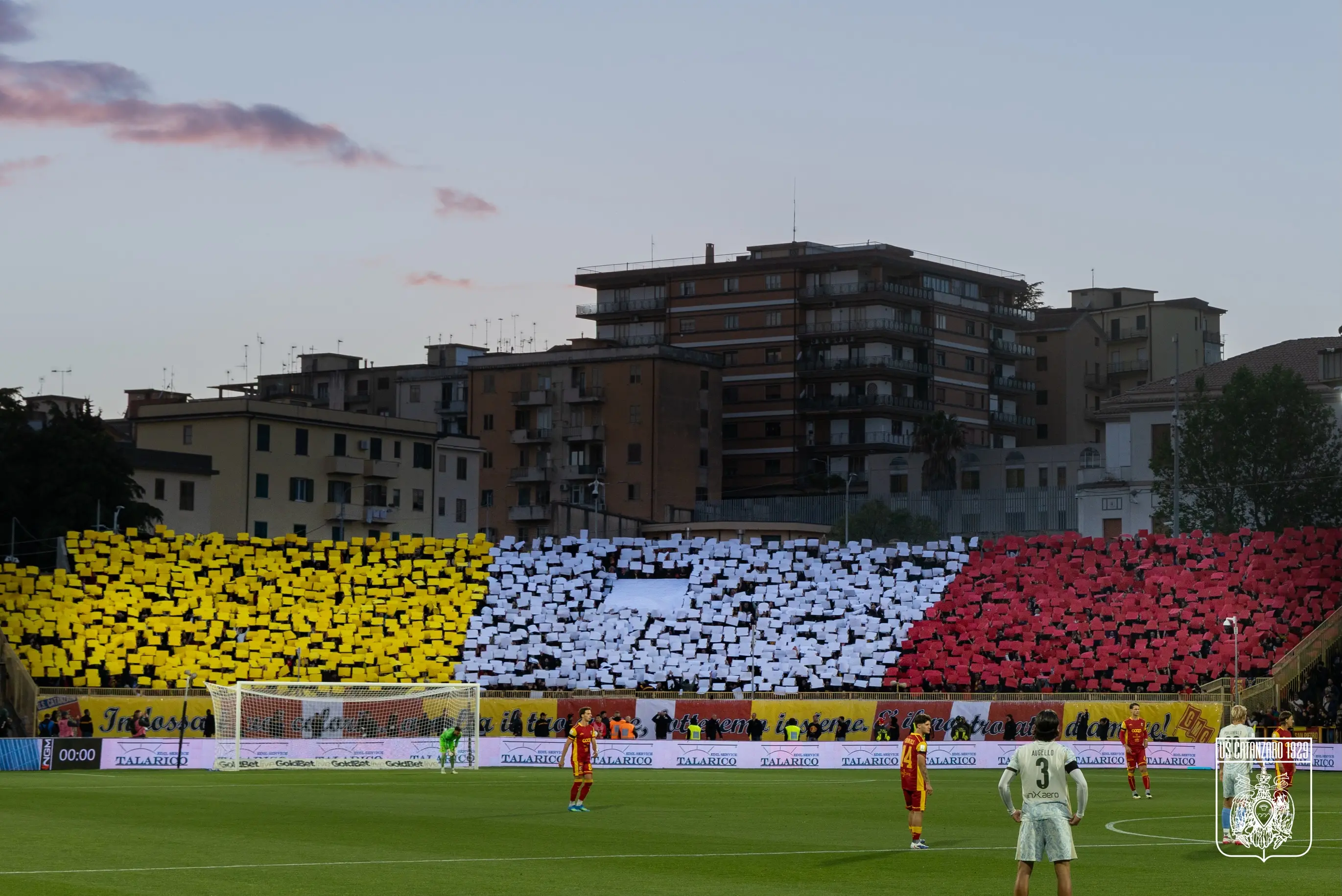 Catanzaro attende il\u00A0Monza per la finale playoff: il Ceravolo è pronto a trascinare le Aquile e sogna la Serie A\n