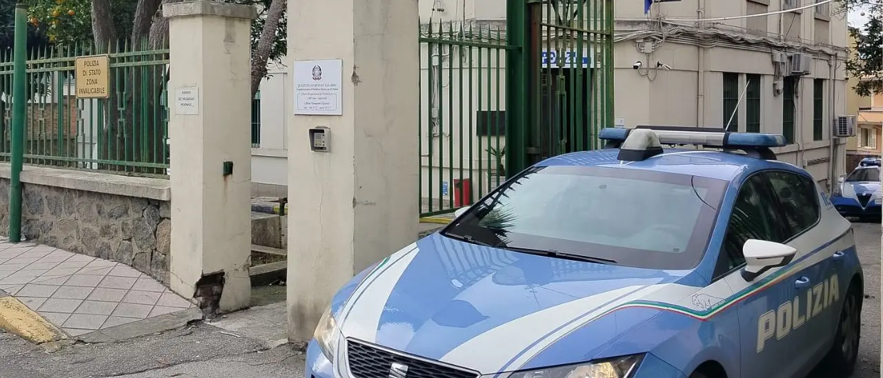 Maltrattava la moglie da anni, arrestato 52enne a Palmi: violenze emerse solo dopo l’ultima Pasquetta\n