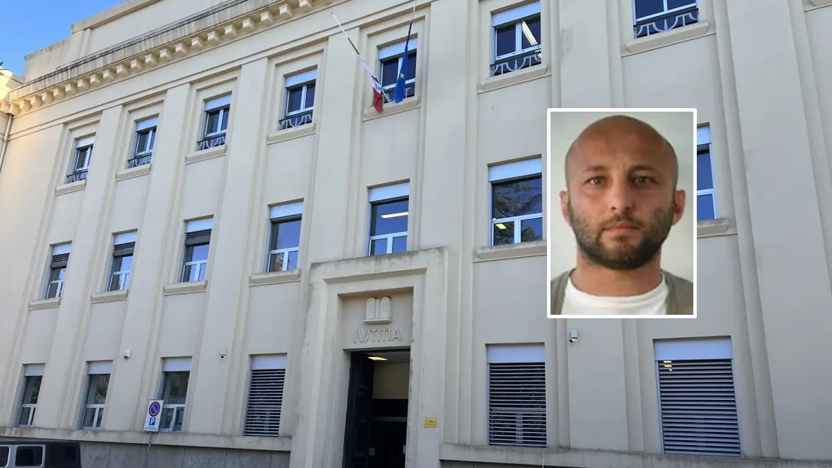 <p>Il Tribunale di Vibo e nel riquadro Domenico Macrì</p>\\n