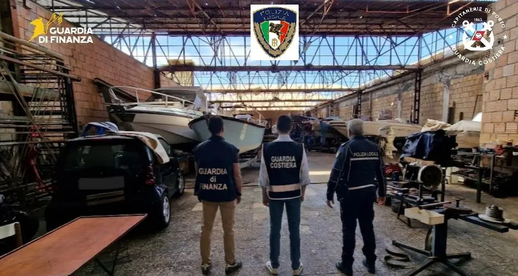 <p>Vibo Valentia, sequestrato rimessaggio abusivo di imbarcazioni in un capannone da 1.800 mq</p>