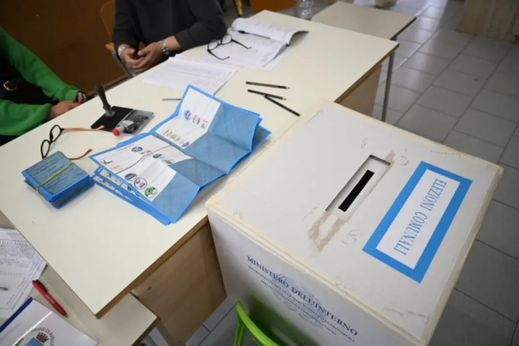Amministrative in Calabria, lo spoglio e gli aggiornamenti in diretta nello speciale LaC Tv\n