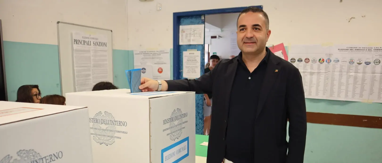 Elezioni Reggio, exit poll Rai: Cannizzaro avanti tra il 64% e il 68%\n