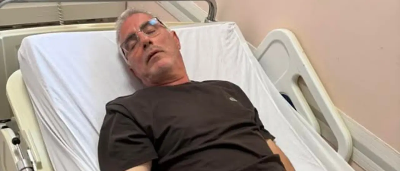Briatico, il candidato a sindaco Arena denuncia: «Sono stato aggredito». E pubblica la foto al Pronto soccorso\n