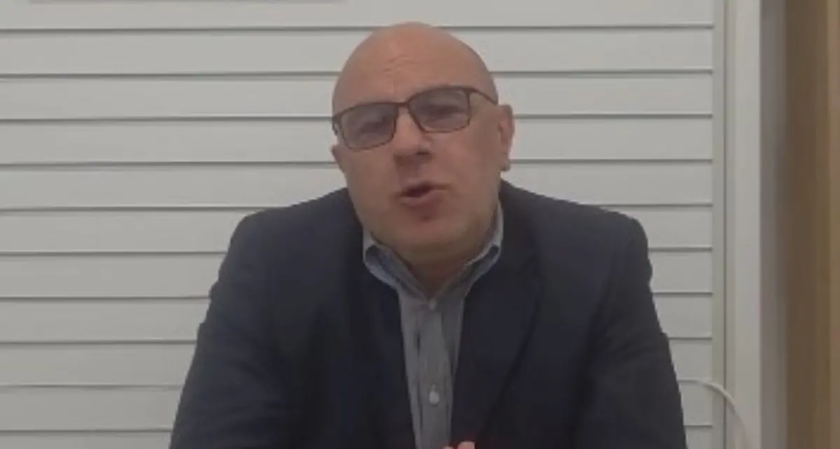 Castrolibero, De Cicco festeggia Serra e punge Greco: «Chi semina vento raccoglie tempesta»\n