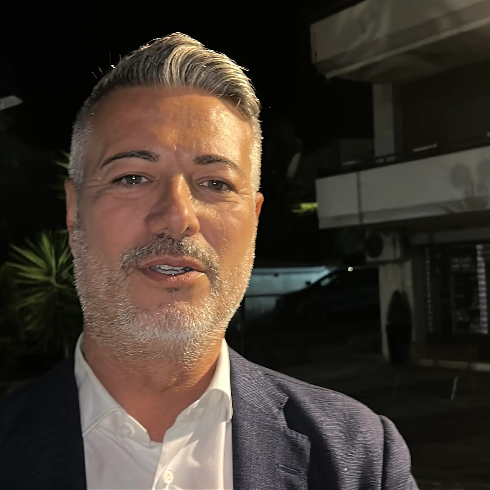 Castrolibero, il nuovo sindaco Serra: «Ho la voce rotta dall’emozione» | VIDEO\n