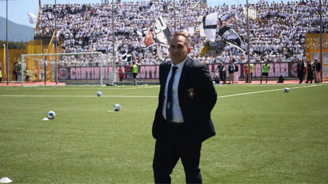 Rescissione consensuale tra il Savoia e Mazzei: il ds calabrese lascia con il dolce regalo della promozione in\u00A0Serie C\n