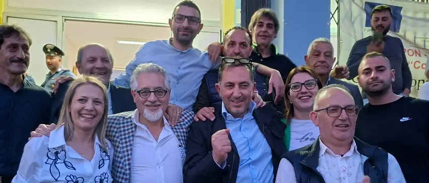 San Calogero sceglie Brosio: battuto il sindaco uscente Maruca per 58 voti, Maccarone terzo entra in Consiglio\n