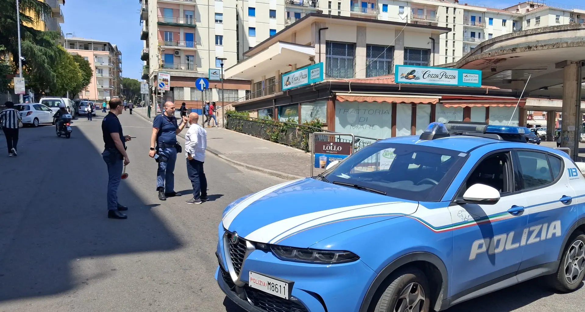 Allarme\u00A0bomba a Cosenza, chiuse alcune strade del centro. Ma nello zaino c’era té\u00A0alla pesca\n