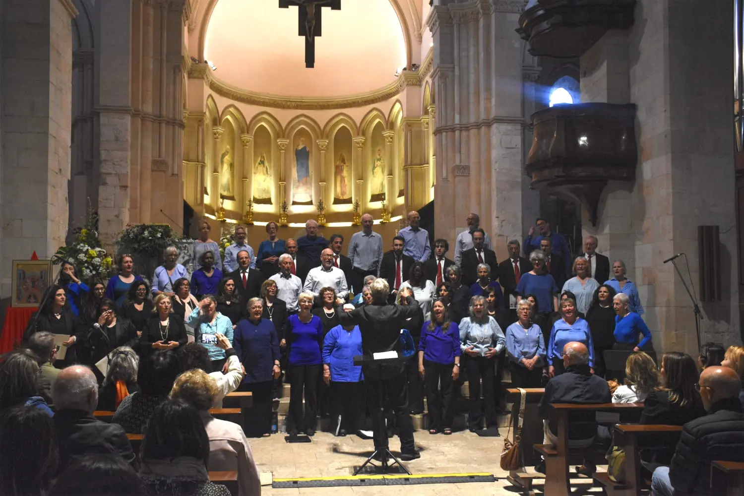 Cosenza Londra:\u00A0il trionfo del gemellaggio tra musica, solidarietà e radici\n