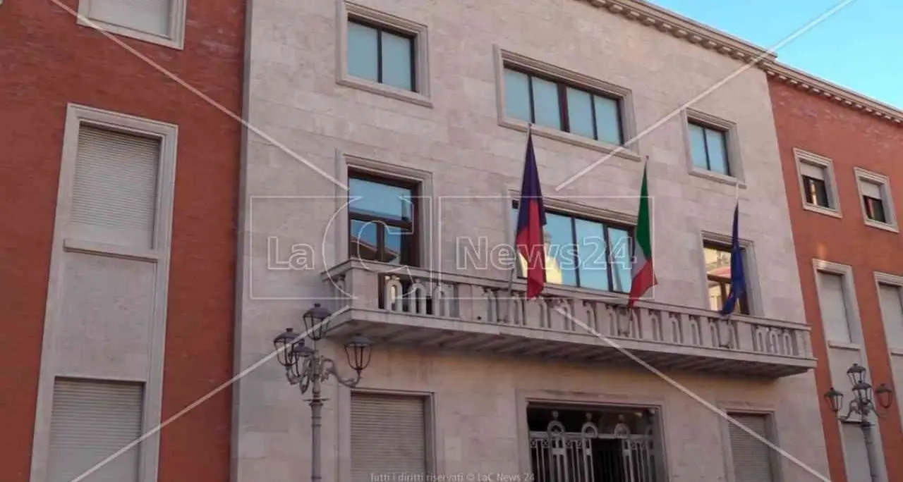 Crotone, ecco il nuovo Consiglio comunale: maggioranza larga per Voce, 21 seggi alla coalizione del sindaco –\u00A0NOMI\n