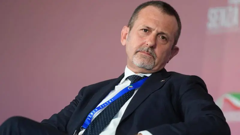 <p>Andrea Delmastro</p>\\n