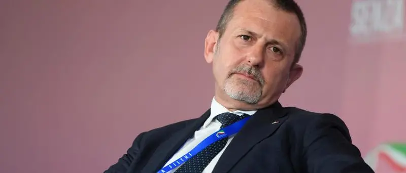Delmastro in Antimafia: «Non sapevo chi fosse Caroccia, avrei dovuto googlare: imperdonabile leggerezza politica»\n