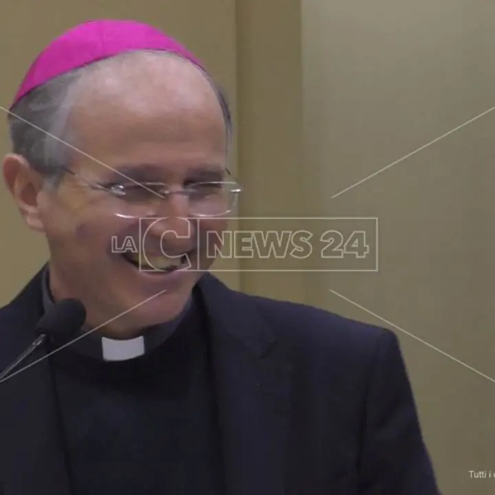Gli auguri dell'arcivescovo Morrone al nuovo sindaco di Reggio Calabria Francesco Cannizzaro\n