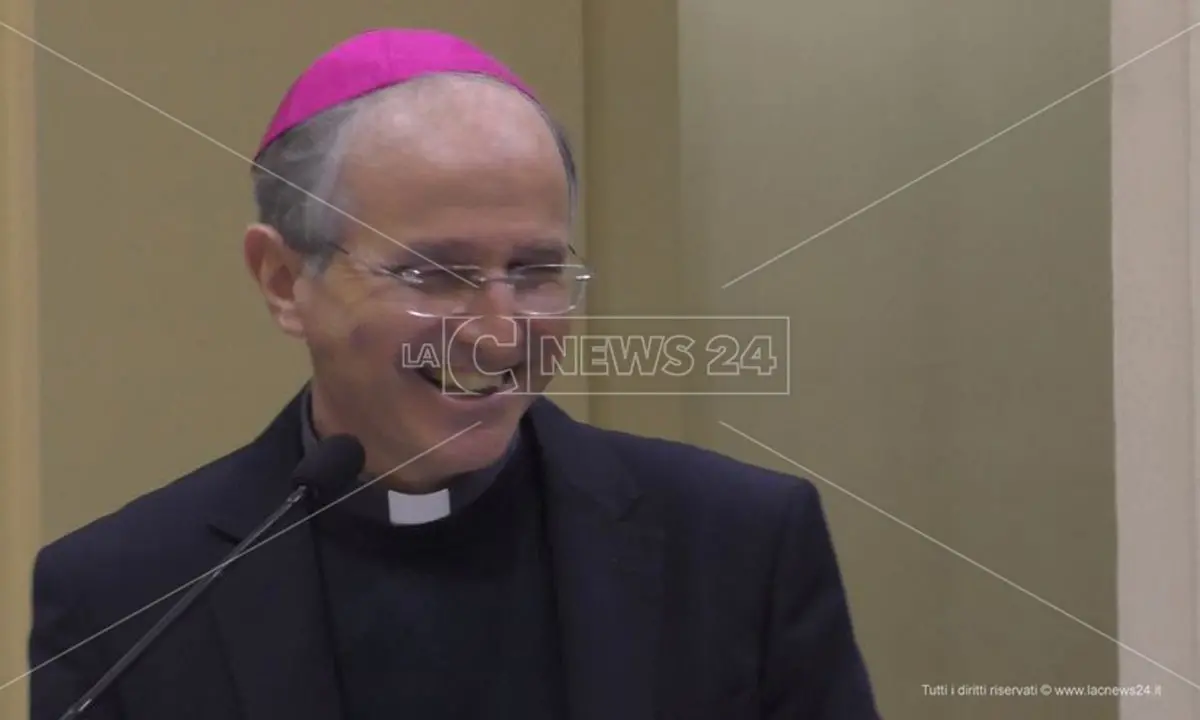Gli auguri dell'arcivescovo Morrone al nuovo sindaco di Reggio Calabria Francesco Cannizzaro\n