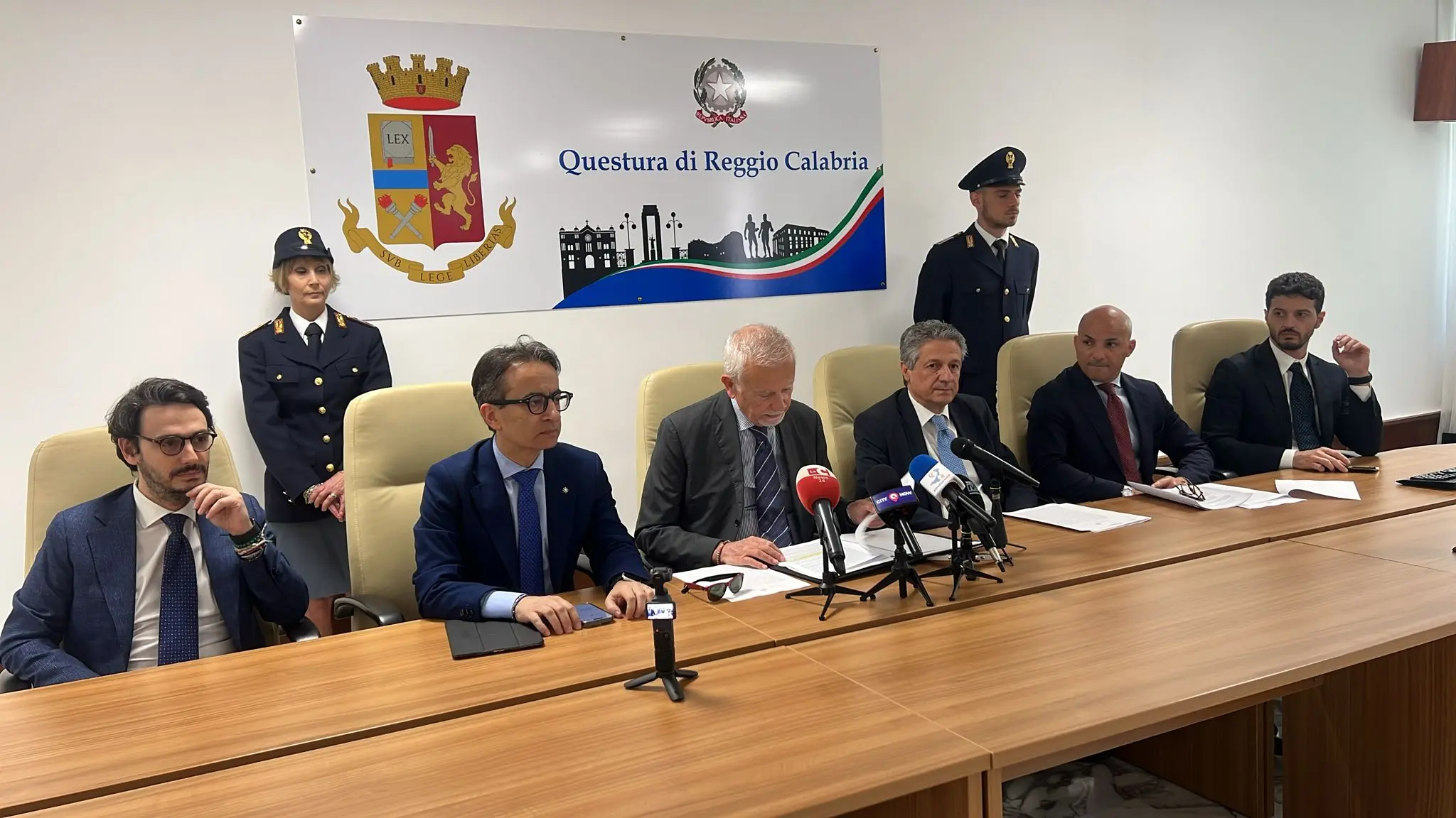 Supermercato della droga in centro a Reggio con il benestare della Cosca Libri\n