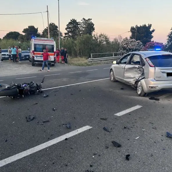 <p>Incidente sulla ss106 a Corigliano Rossano, muore motociclista 33enne coinvolto nello schianto con un’auto</p>