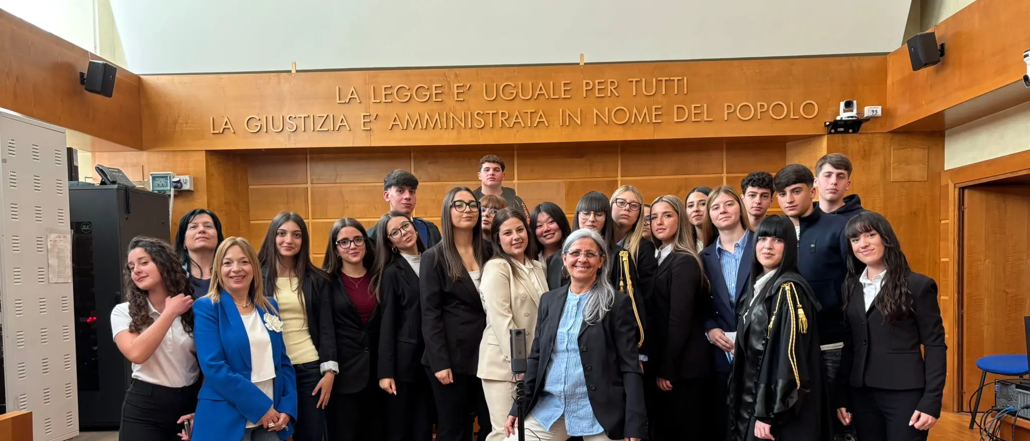 Studenti del liceo Berto in toga\u00A0a Lamezia Terme per “Ciak si gira”: «La scuola è il primo presidio di legalità»\n