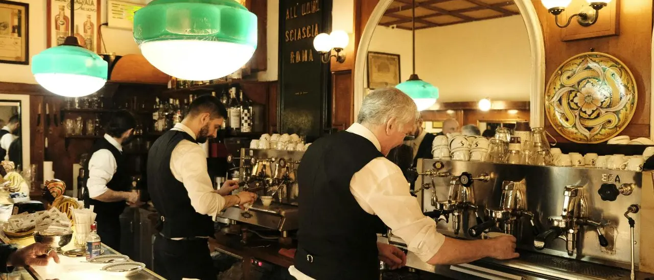 L’estate del lavoro stagionale: boom di offerte tra hotel, ristoranti e stabilimenti balneari\n