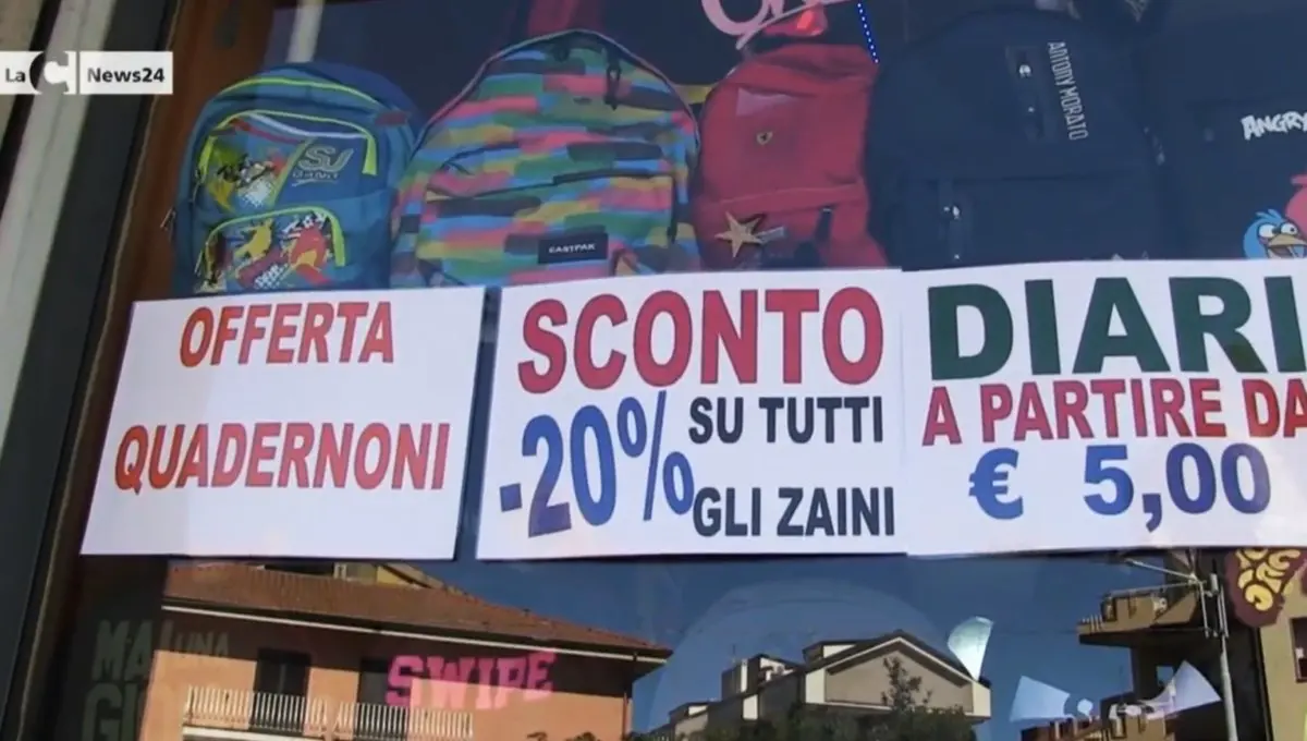 Voucher caro scuola, dalla Regione Calabria 8 milioni di euro per aiutare studenti e famiglie: ecco come funziona\n