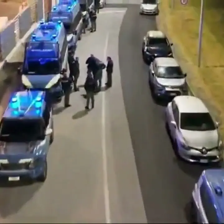 <p>Supermarket della droga a Reggio Calabria: centinaia di clienti al giorno tra adulti, professionisti e giovanissimi</p>