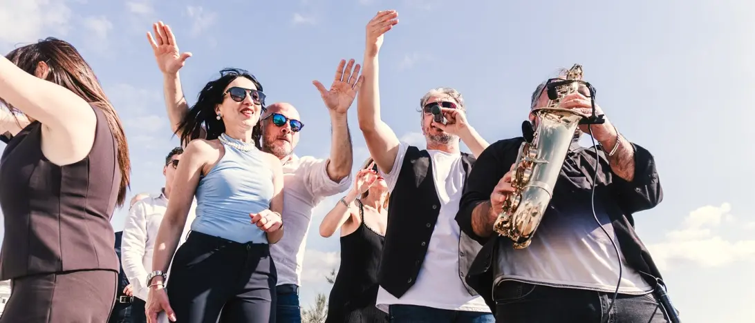 Ponte del 2 giugno: al Riva restaurant musica, mare e sapori inaugurano le prime giornate d’estate\n