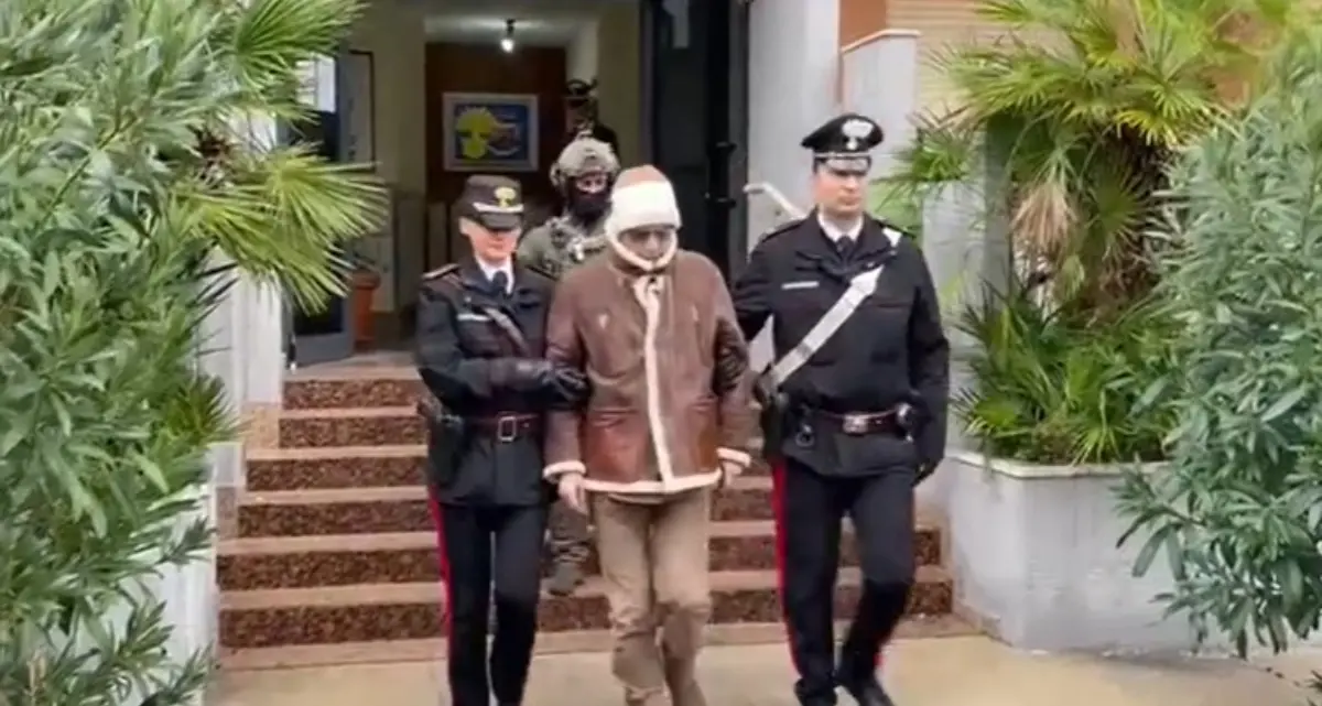 La Gdf mette le mani sul tesoro della droga di Matteo Messina Denaro: tre arresti e sequestro da 200 milioni di euro\n