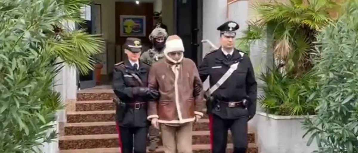 La Gdf mette le mani sul tesoro della droga di Matteo Messina Denaro: tre arresti e sequestro da 200 milioni di euro\n
