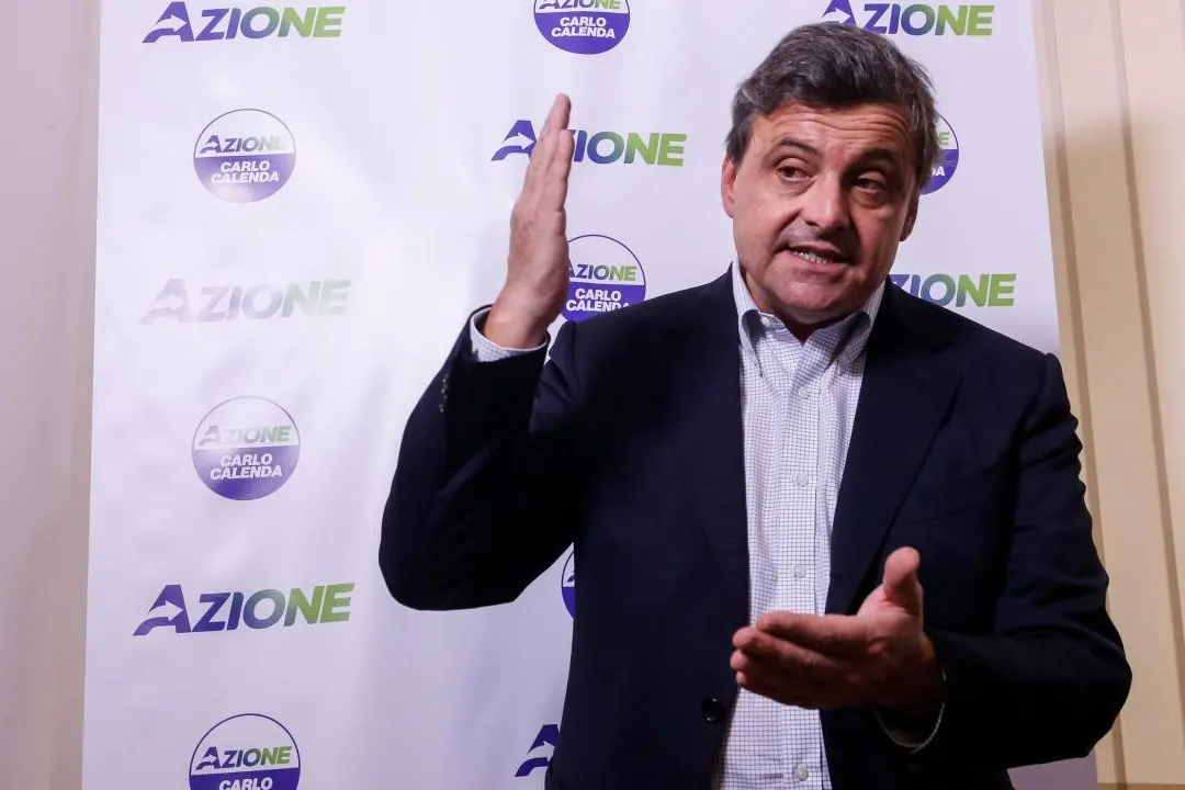 Azione scomposta: Calenda sui social prende le distanze da Cannizzaro, ma si trova isolato nel suo stesso partito\n