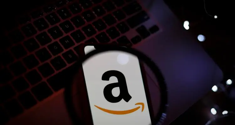 Il welfare dei «poveri cristiani»:\u00A0così la ’ndrangheta voleva assumere per conto di Amazon\n