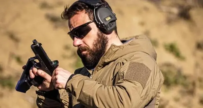 Ucciso in Ucraina un contractor italiano. Chi era Alex Pineschi