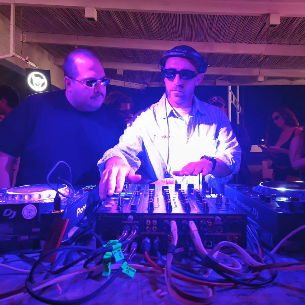 TSOS, tra Afro House e ricerca sonora: «Con la Socio Crew a Reggio abbiamo trovato una seconda casa»\n