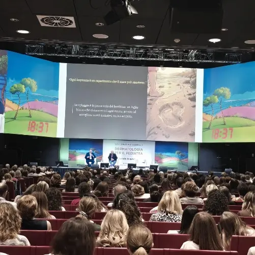 Dermatologia pediatrica, Promenzio porta a Riccione il valore dei piedi nudi sulla sabbia\n