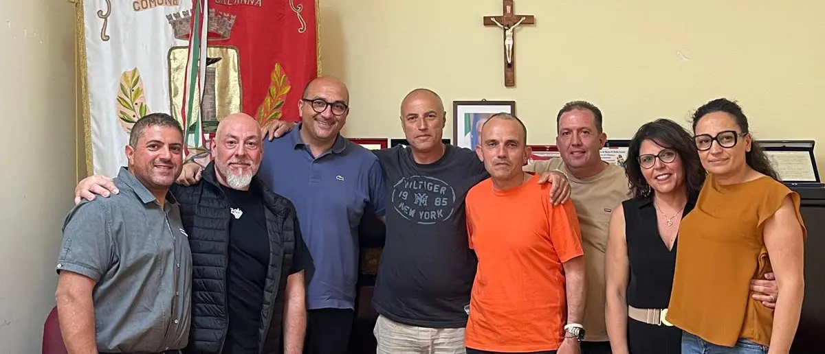 Stabilizzati i lavoratori ex TIS del Comune di Calanna: firmati i contratti di assunzione\n