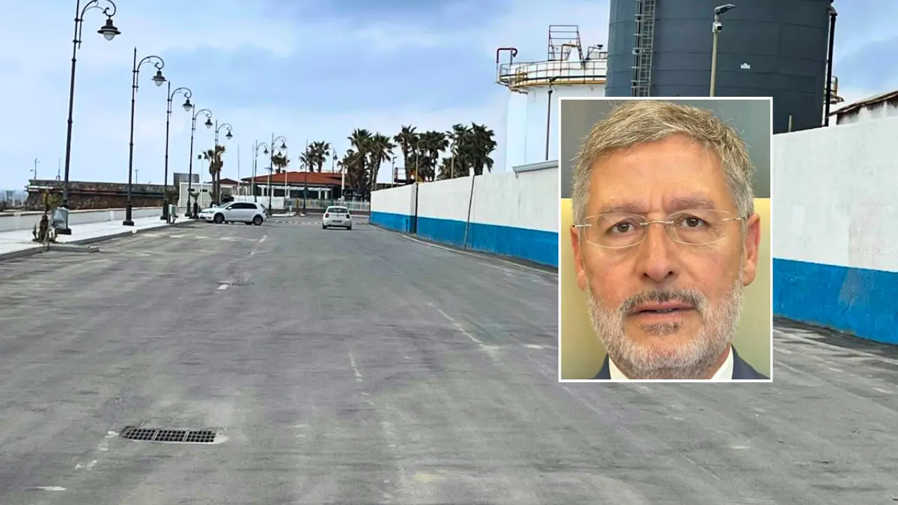 Vibo Marina, Cascasi incalza il Comune: «Parcheggi cancellati in via Vespucci e\u00A0spiaggia negata ai cittadini. La politica che fa?»\n