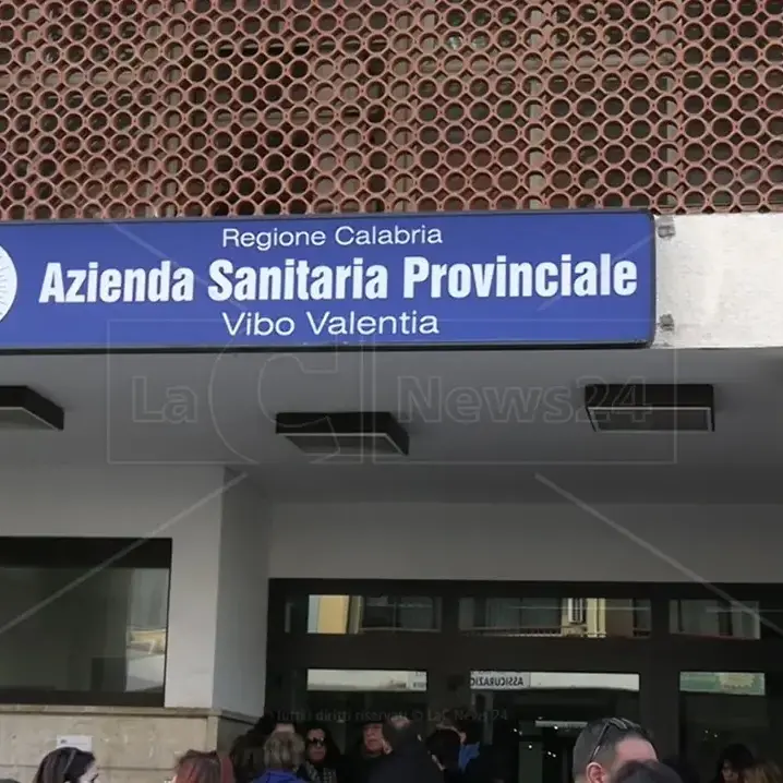 <p>«Senza assistenza chiedo il suicidio assistito»: la Pec shock di Ivan scuote l'Asp di Vibo</p>