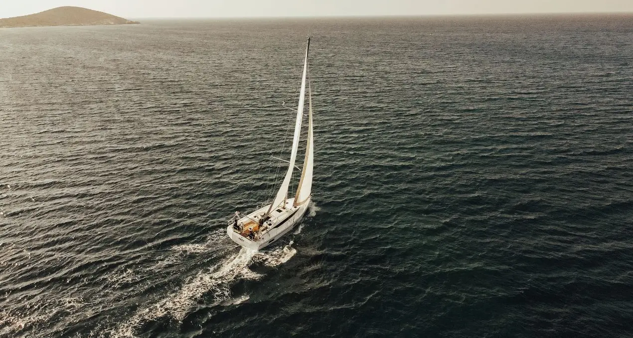 Da Venezia a Genova passando per Tropea: arriva il Giro d’Italia a vela della Marina Militare\n\u00A0\n