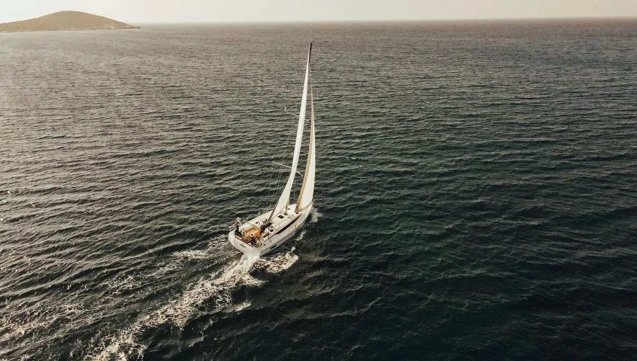 Da Venezia a Genova passando per Tropea: arriva il Giro d’Italia a vela della Marina Militare\n\u00A0\n