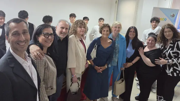 Cultura del rispetto e prevenzione della violenza di genere, l’Einaudi-Alvaro protagonista del percorso educativo promosso dalla Prefettura\n