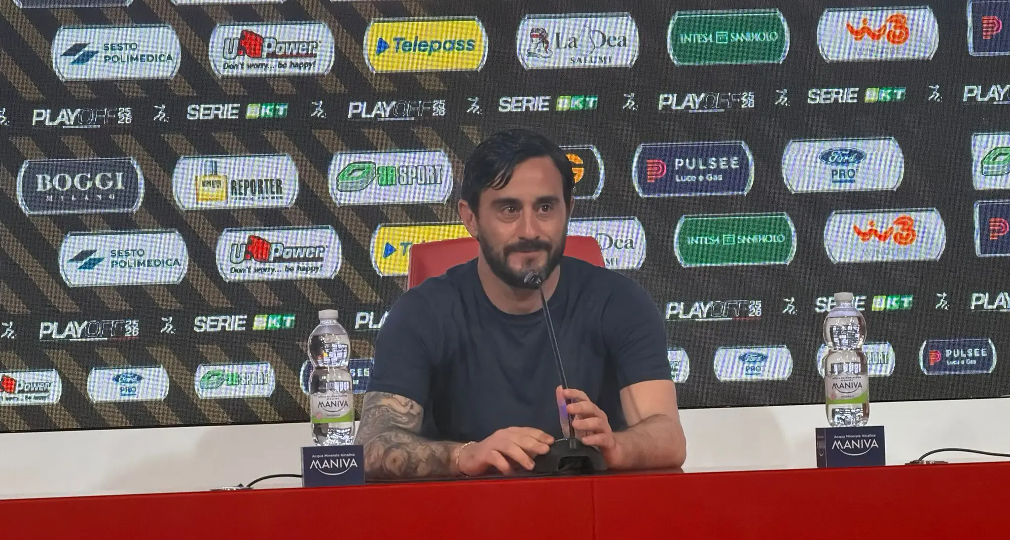 Catanzaro, Aquilani tra lacrime e orgoglio: «Abbiamo creato una squadra magica, rifarei tutto»\n