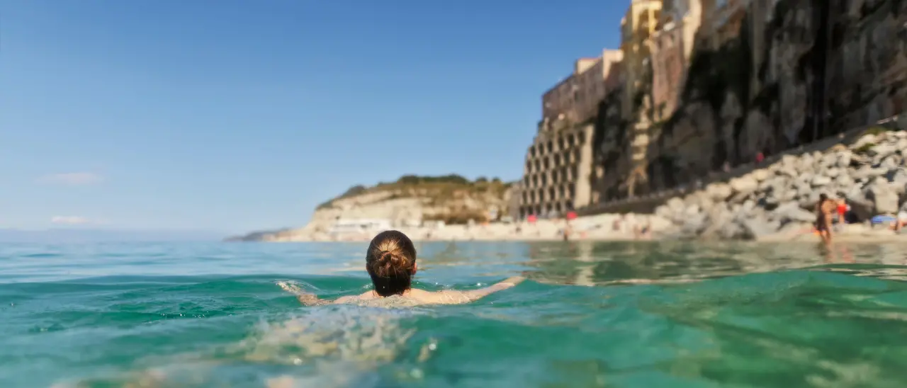 Meteo, tanto sole ma niente afa: anche il fine settimana all’insegna del bel tempo con temperature sopportabili\n
