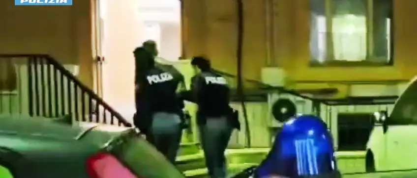 Maxi operazione antidroga della Polizia di Stato: oltre 1.300 arresti in tutta Italia, sequestrate armi, esplosivi e centinaia di chili di stupefacenti\n